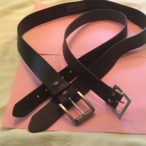 Levi’s Bonded Leather Silver Buckle w/Complimentary Belt